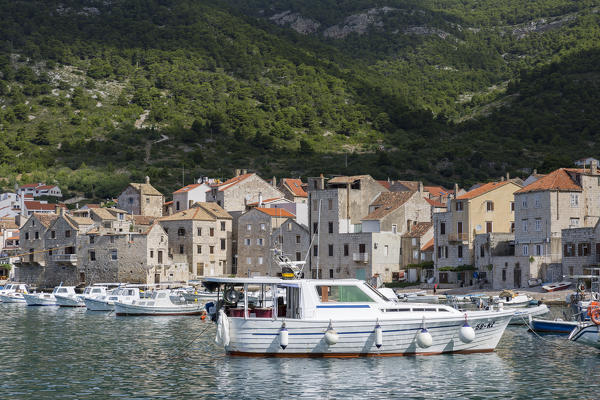 View of Komiza village (Komiza, Vis, Vis Island, Split-Dalmatia county, Dalmatia region, Croatia, Europe)