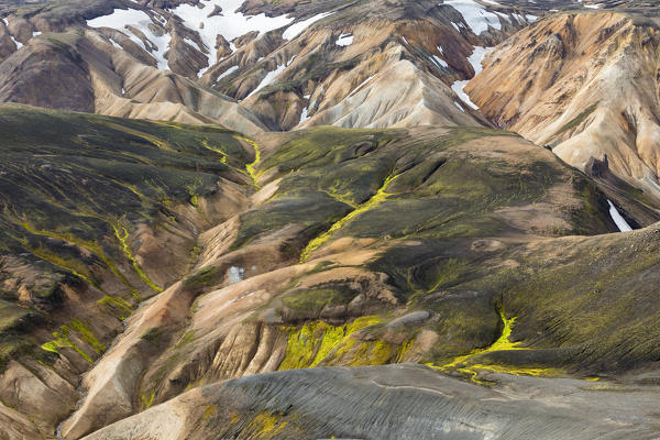 View from the top of Blahnukur mountain (Landmannalaugar, Fjallabak Nature Reserve, Highlands, Southern Region, Iceland, Europe)