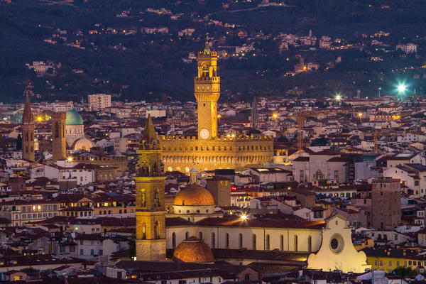 Europe, Italy, Tuscany. The historical center of Florence at first evening lights - City of Tuscany