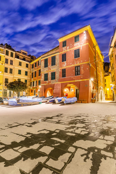 Traditional houses in the village of Vernazza. Cinque Terre, Liguria, Italy, Europe.