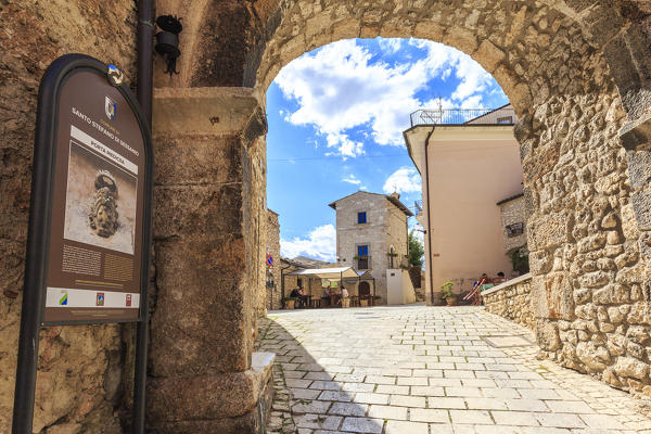 Ancient gateway called Porta Medicea to the village of Santo Stefano di Sessanio, Abruzzo, Italy.