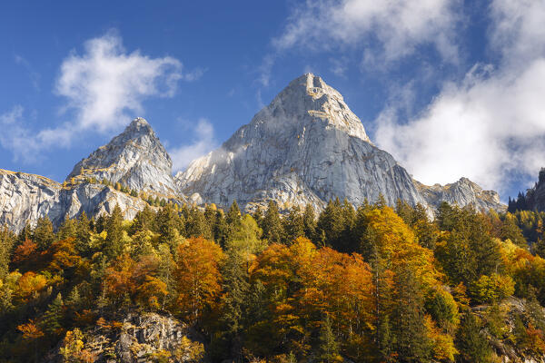 Autumnal view on the mountains of Val Masino from Bagni di Masino, Sondrio  province, Valtellina, Lombardy, Italy, Europe