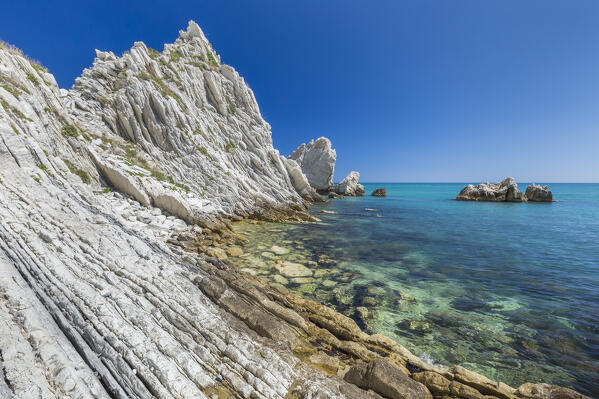 The Two Sisters beach (Spiaggia delle Due Sorelle), Sirolo, Riviera del Conero, Ancona province, Marche, Italy, Europe