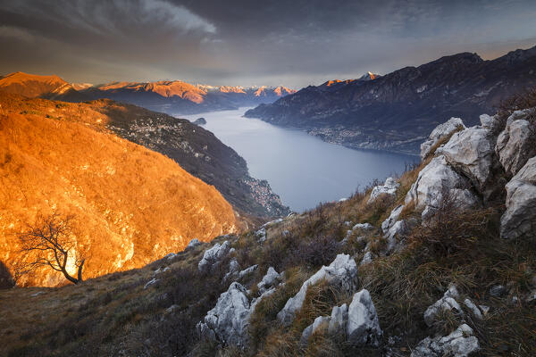 Blade of light on lake Como (ramo di Lecco), Barni, Como and Lecco province, Lombardy, Italy, Europe