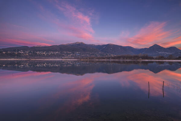 Sunrise on Alserio lake, Parco regionale della Valle del Lambro, Brianza, Como province, Lombardy, Italy, Europe