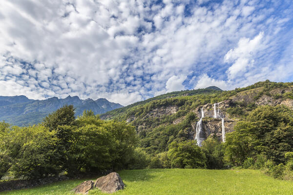 Acqua Fraggia waterfall, Piuro, Sondrio province, Chiavenna valley, Lombardy, Italy, Europe