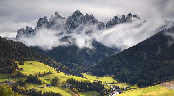 Funes valley, Odle Dolomites, South Tyrol, Trentino Alto Adige, Bolzano province, Italy, Europe