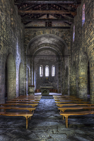 Abbazia di San Benedetto in Val Perlana, Perlana valley, Como province, Lombardy, Italy, Europe