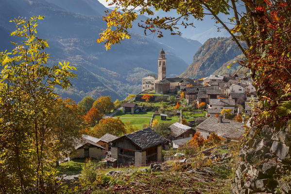 The village of Soglio framed by the autumn, Maloja region, Canton of Graubunden, Bregaglia valley, Switzerland, Europe