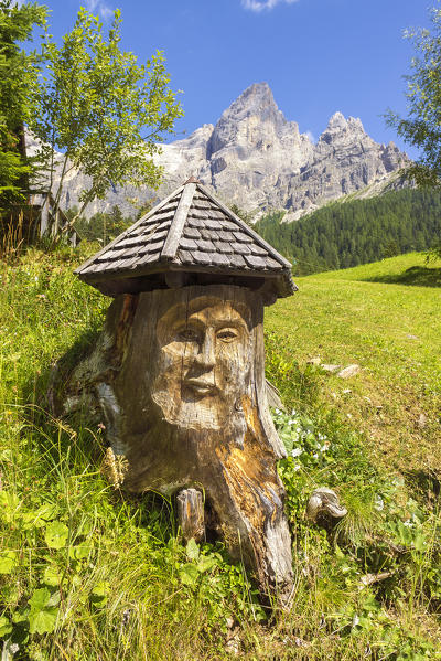 Wooden sculpture, Pale di San Martino Dolomites, San Martino di Castrozza, Trento province, Trentino Alto Adige, Italy, Europe