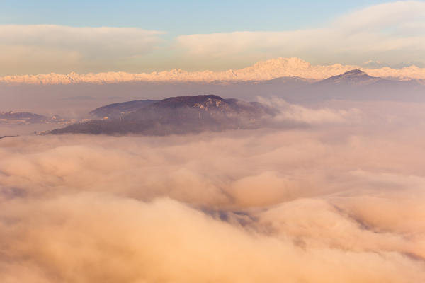 Spina Verde and Rosa mount rise up from a sea of clouds, Como province, Lombardy, Italy, Europe