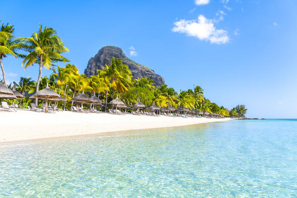 The beach of the Beachcomber Paradis Hotel, Le Morne Brabant Peninsula, Black River (Riviere Noire), Mauritius (PR)