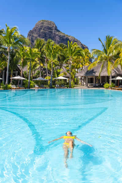 The swimming pool of the Beachcomber Paradis Hotel, Le Morne Brabant Peninsula, Black River (Riviere Noire), Mauritius (MR) (PR)