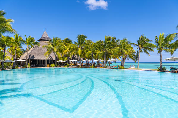 The swimming pool of the Beachcomber Paradis Hotel, Le Morne Brabant Peninsula, Black River (Riviere Noire), Mauritius (PR)