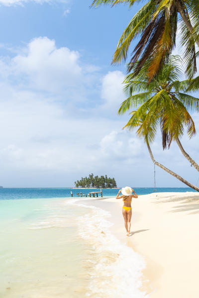 Kuanidup, San Blas islands, Comarca Guna Yala, Panama, Central America (MR)