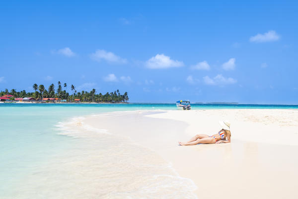 Isla Perro (Dog Island), San Blas islands, Comarca Guna Yala, Panama, Central America