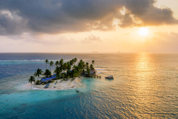 Kuanidup island, San Blas islands, Comarca Guna Yala, Panama, Central America 