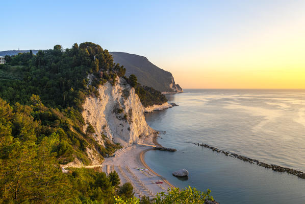 Spiaggia Del Frate (Friar beach), mount Conero in the background. Numana, Ancona, Marche, Italy, Europe