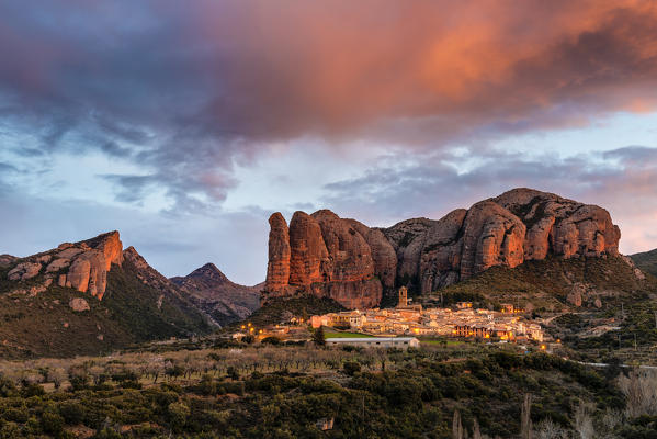 Aguero village with Mallets of Aguero at sunrise. Aguero, province of Huesca, Aragon, Spain, Europe