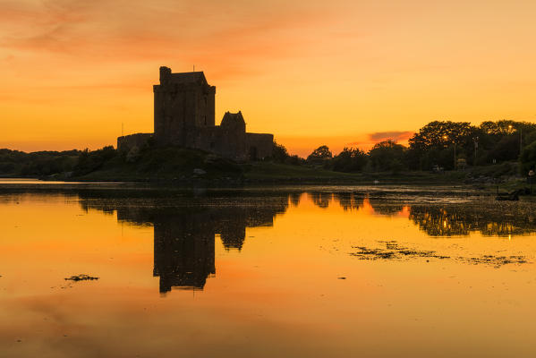 Dunguaire Castle, County Galway, Connacht province, Ireland, Europe.