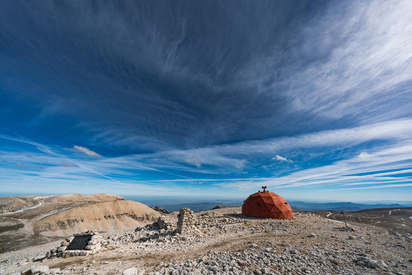 Bivacco Pelino on Monte Amaro, Maiella, L'Aquila province, Abruzzo, Italy, Europe