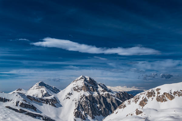 Intermesoli and Corvo mounts in winter, Campo Imperatore, Teramo province, Abruzzo, Italy, Europe