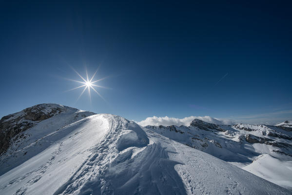 Portella mountain's ridge on winter, Campo Imperatore, L'Aqulia province, Abruzzo, Italy, Europe