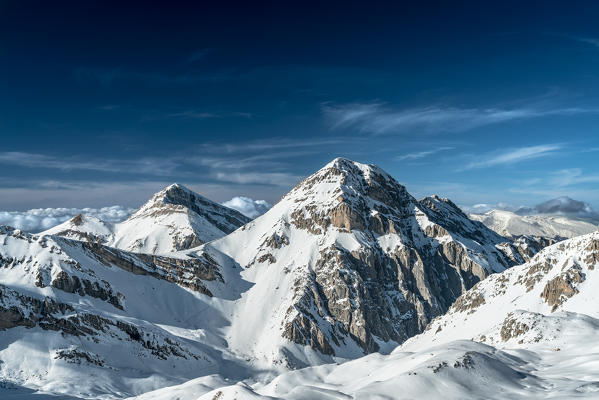 Intermesoli's Peak and Mount Corvo, Campo Imperatore, Teramo province, Abruzzo, Italy, Europe