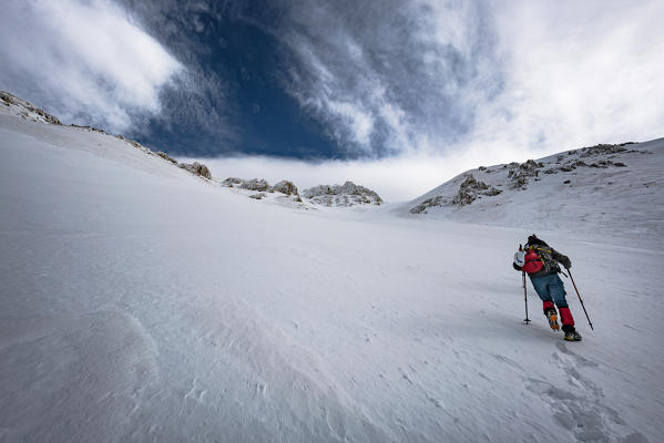 Alpinists toward Monte Amaro in Maiella, L'Aquila province, Abruzzo, Italy, Europe