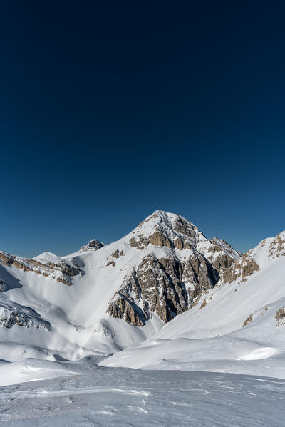 Intermesoli and Corvo mounts on Val Maone in winter, Campo Imperatore, Teramo province, Abruzzo, Italy, Europe