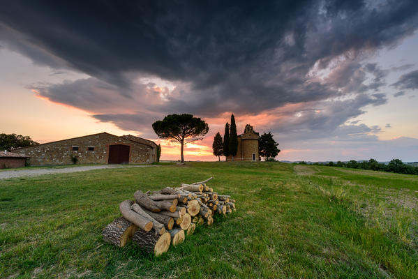 Church Vitaleta at sunset, Orcia Valley, Siena district, Tuscany, Italy.