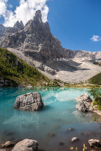 Veneto, Dolomites, Sorapiss lake at Dito di Dio peak, Italy