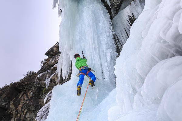 Ice climbing, Specchi icefall (Cascata degli Specchi), Malenco Valley, Valtellina, Lombardy, province of Sondrio, Italy