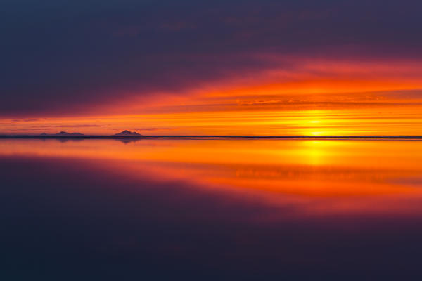 Sunset over Atlantic Ocean, Skógar, Iceland, Northern Europe
 