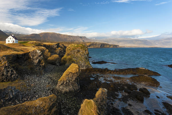 A view of the coast at Arnarstapi, Hellnar,  Snæfellsnes Peninsula, Iceland, Northern Europe 