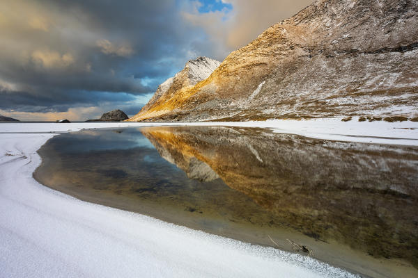 Reflections at Haukland beach, Leknes, Lofoten, Nordland, Norway, Scandinavia, Northern Europe 