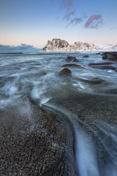 Dusk at Uttakleiv beach at sunrise, Leknes, Lofoten, Nordland, Norway, Scandinavia, Northern Europe