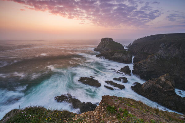 Sunset at Pointe du Van during summer, Plogoff, Finistère, Brittany, France, Western Europe