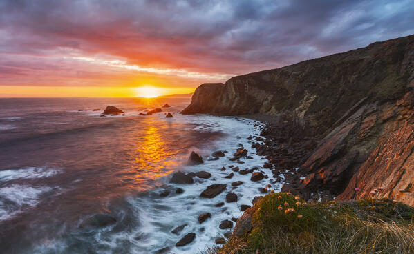 Cliffs at sunset, Crohy Head, Dungloe, Maghery, Donegal, Ireland, Northern Europe