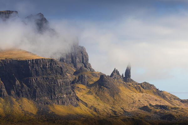 Old Man of Storr during sunrise, Isle of Skye, Inner Hebrides, Trotternish peninsula, Highlands, Scotland, United Kingdom