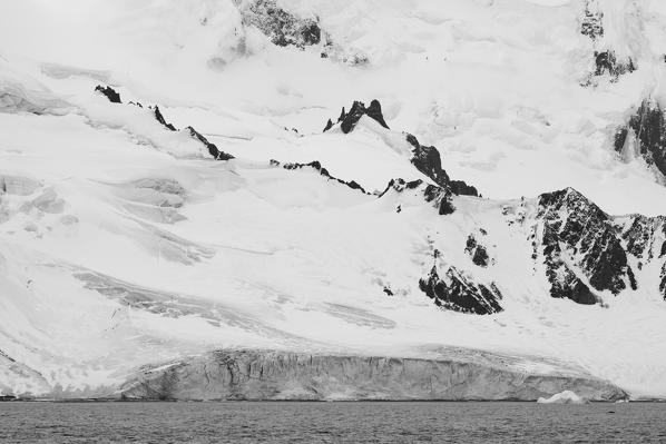 Livingstone Island, English strait, Antarctica.