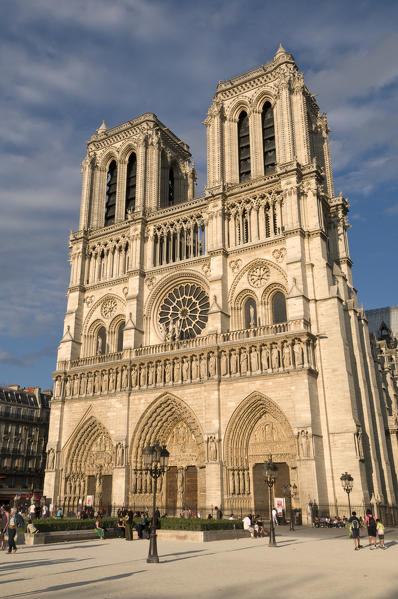 Notre Dame Cathedral, Ile de la Cite, Paris, France.