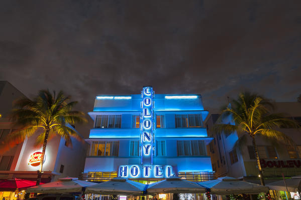 Colony Hotel, Ocean Drive, South Beach, Miami Beach, Florida, USA.