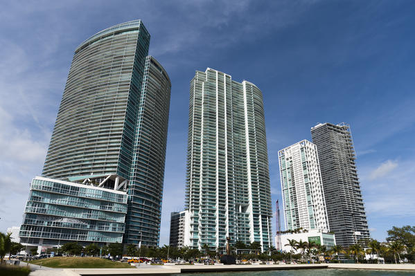 Modern buildings along Biscayne boulevard, Downtown Miami, Miami, Florida, USA.