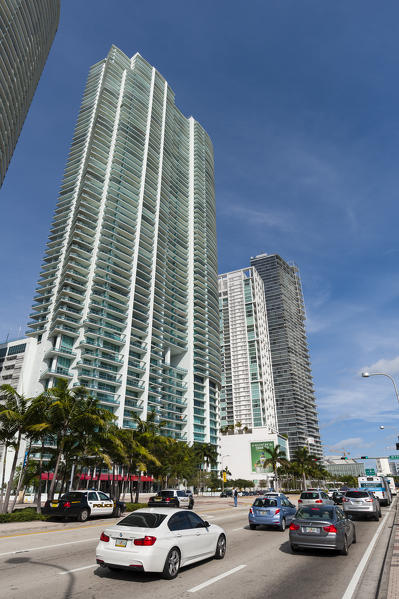 Modern buildings along Biscayne boulevard, Downtown Miami, Miami, Florida, USA.