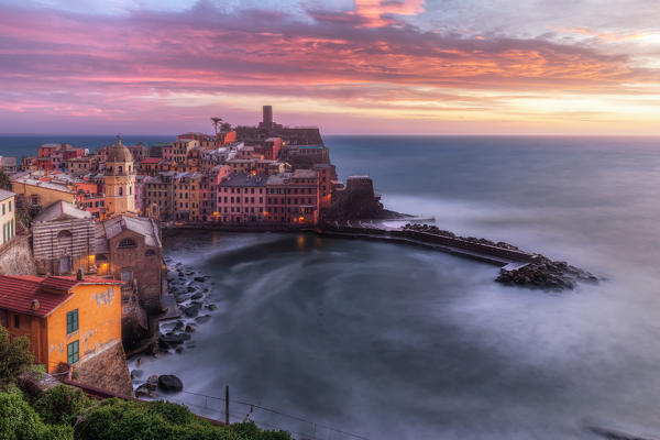 Sunset over the village of Vernazza, UNESCO World Heritage Site, National Park of Cinque Terre, municipality of Vernazza, La Spezia province, Liguria district, Italy, Europe