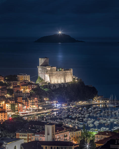 Night on the town of Lerici, Castle of Lerici, municipality of Lerici, La Spezia province, Liguria district, Italy, Europe