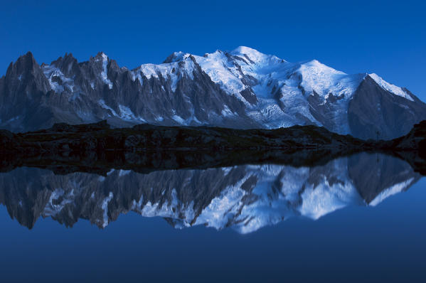 Europe, France, Haute Savoie, Chamonix Mont Blanc - Cheserys lake and the Mont Blanc Massif at blue hour