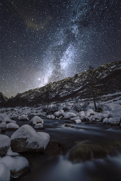 Italy, Piedmont, Cuneo District, Gesso Valley, Alpi Marittime Natural Park, winter starry night on the Gesso Valley