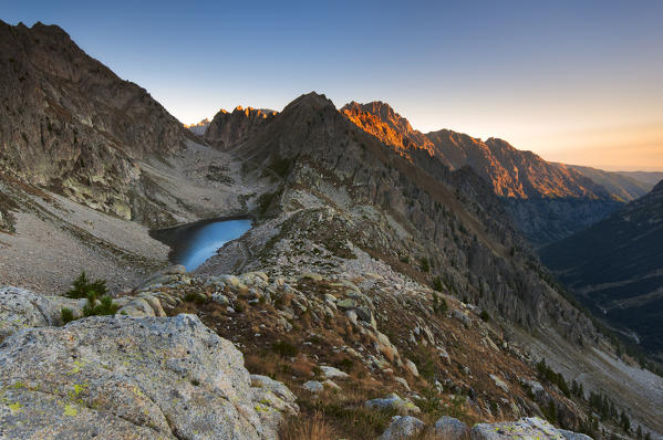 Italy, Piedmont, Cuneo District, Gesso Valley, Alpi Marittime Natural Park, sunrise at Fremamorta lake